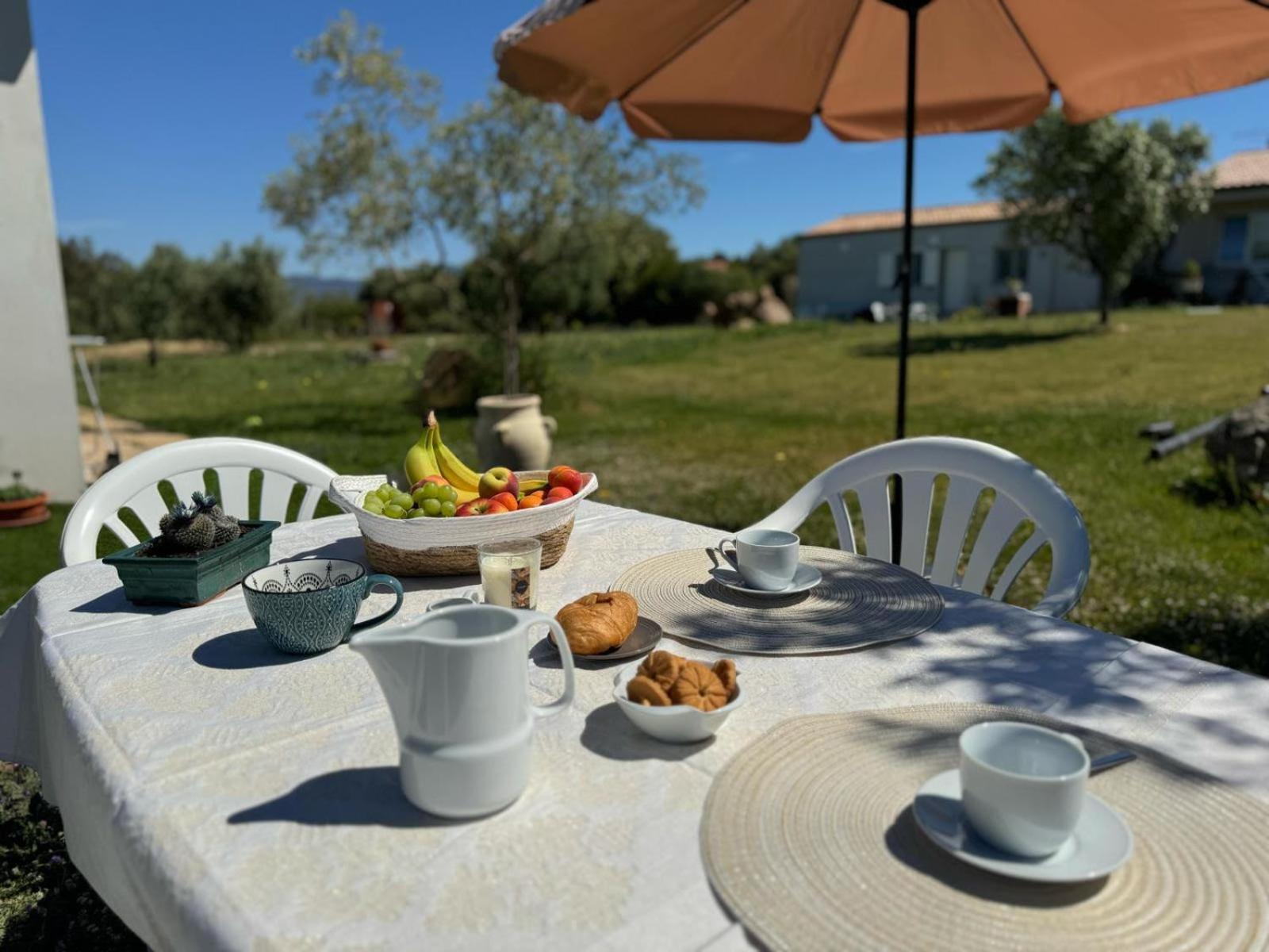 B&B Sensorial Experience Villamassargia Bagian luar foto